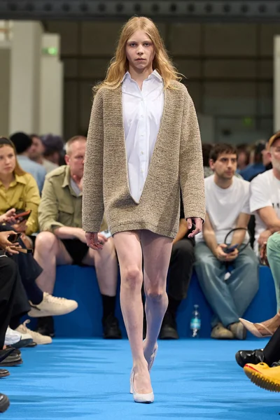 Look 46